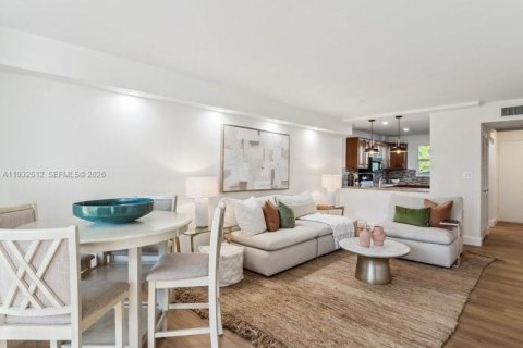 Condo in Oakland Park, Florida, 2 bedrooms  № 2003628