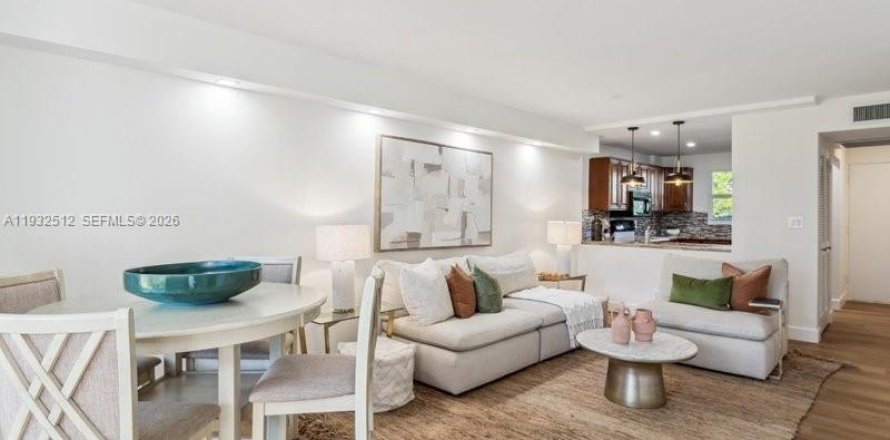 Condo in Oakland Park, Florida, 2 bedrooms  № 2003628