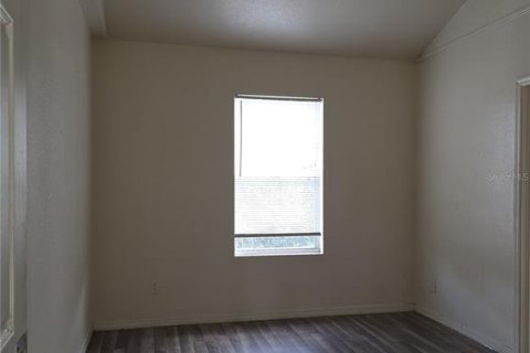 House in Saint Petersburg, Florida 4 bedrooms, 139.35 sq.m. № 2234747 - photo 15