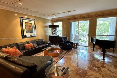 Condo in Aventura, Florida, 2 bedrooms  № 1936311 - photo 15