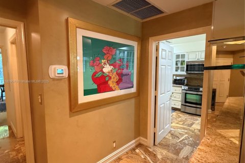 Condo in Aventura, Florida, 2 bedrooms  № 1936311 - photo 30