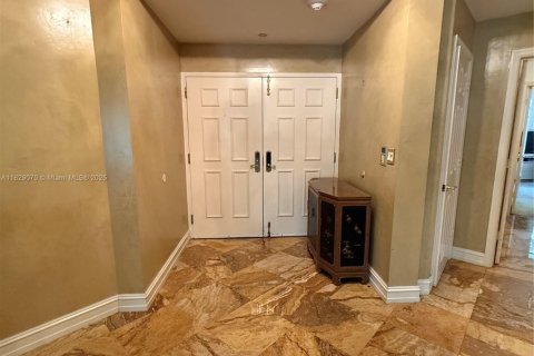 Condo in Aventura, Florida, 2 bedrooms  № 1936311 - photo 29