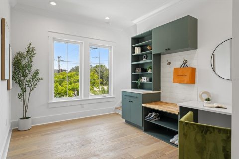 Casa en venta en Tampa, Florida, 4 dormitorios, 334.36 m2 № 1744814 - foto 24