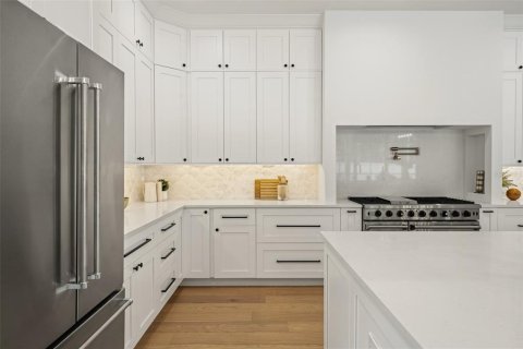 Casa en venta en Tampa, Florida, 4 dormitorios, 334.36 m2 № 1744814 - foto 20