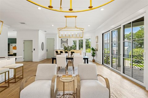 Casa en venta en Tampa, Florida, 4 dormitorios, 334.36 m2 № 1744814 - foto 18
