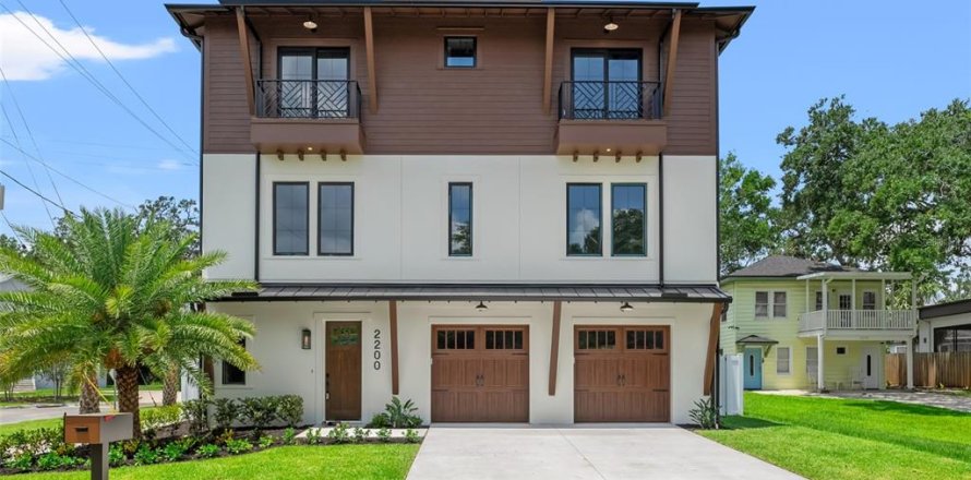 Casa en Tampa, Florida 4 dormitorios, 334.36 m2 № 1744814