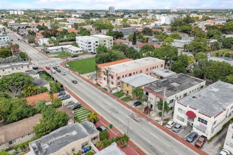 Propiedad comercial en venta en Miami, Florida № 1941220 - foto 6