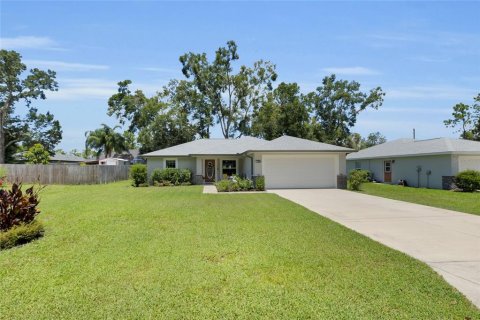 House in Summerfield, Florida 3 bedrooms, 141.3 sq.m. № 1851862 - photo 1