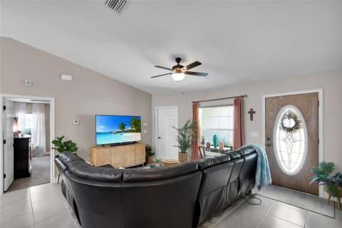 House in Summerfield, Florida 3 bedrooms, 141.3 sq.m. № 1851862 - photo 4