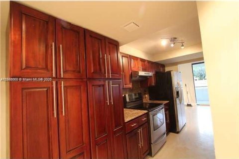 Copropriété à louer à Aventura, Floride: 2 chambres, 116.59 m2 № 1967753 - photo 2