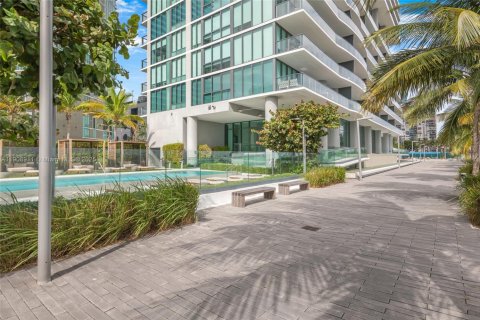 Купить кондоминиум в Майами, Флорида 2 спальни, 101.08м2, № 1965112 - фото 4