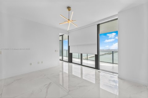 Купить кондоминиум в Майами, Флорида 2 спальни, 101.08м2, № 1965112 - фото 19