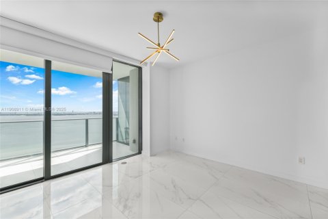 Купить кондоминиум в Майами, Флорида 2 спальни, 101.08м2, № 1965112 - фото 17