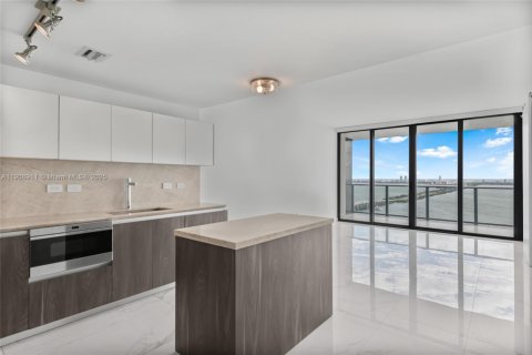 Купить кондоминиум в Майами, Флорида 2 спальни, 101.08м2, № 1965112 - фото 7