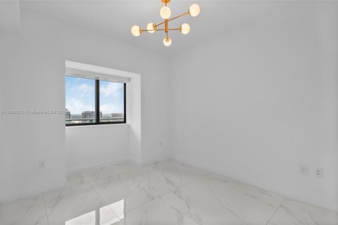 Купить кондоминиум в Майами, Флорида 2 спальни, 101.08м2, № 1965112 - фото 25