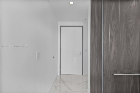 Купить кондоминиум в Майами, Флорида 2 спальни, 101.08м2, № 1965112 - фото 6