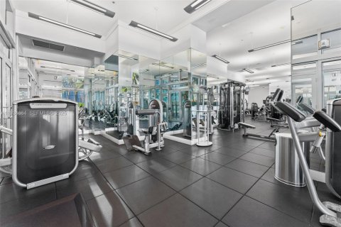 Condo in Miami, Florida, 1 bedroom  № 2053041 - photo 22