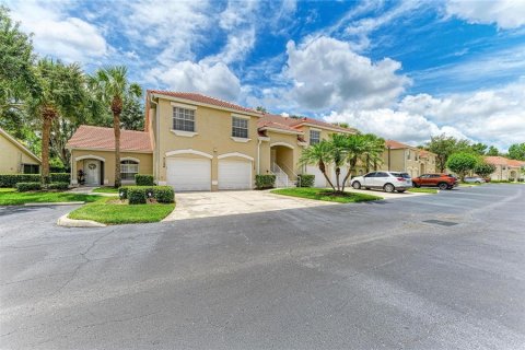 Condo in Bradenton, Florida, 2 bedrooms № 2266494 - photo 7