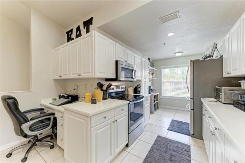 Condo in Bradenton, Florida, 2 bedrooms № 2266494 - photo 20