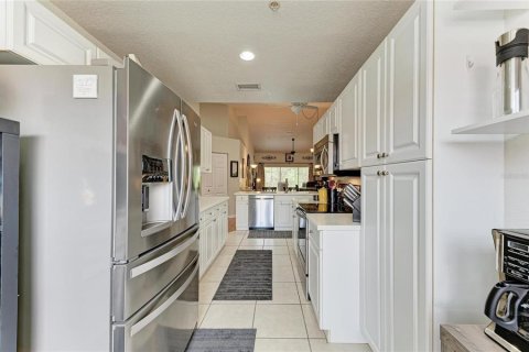 Condo in Bradenton, Florida, 2 bedrooms № 2266494 - photo 23