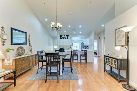 Condo in Bradenton, Florida, 2 bedrooms № 2266494 - photo 16