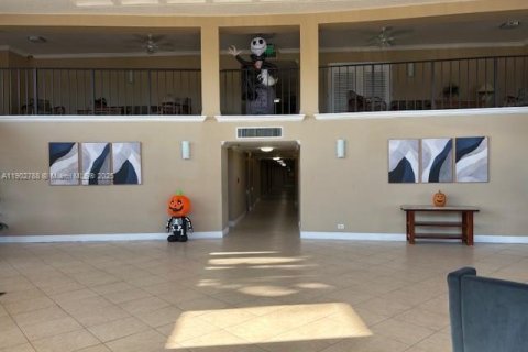 Condo in Boca Raton, Florida, 1 bedroom  № 2013945 - photo 4