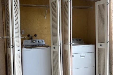 Condo in Boca Raton, Florida, 1 bedroom  № 2013945 - photo 19