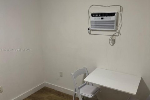 Снять в аренду квартиру в Майами, Флорида 1 спальня, № 1991742 - фото 6