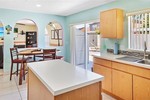 House in Orlando, Florida 4 bedrooms, 203.64 sq.m. № 1725542 - photo 10