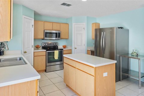 House in Orlando, Florida 4 bedrooms, 203.64 sq.m. № 1725542 - photo 8