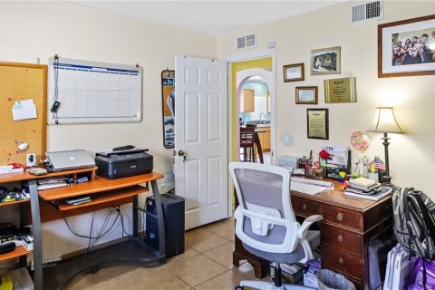House in Orlando, Florida 4 bedrooms, 203.64 sq.m. № 1725542 - photo 19