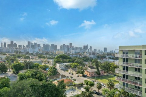 Condominio en venta en Miami, Florida, 2 dormitorios, 73.76 m2 № 2032026 - foto 2