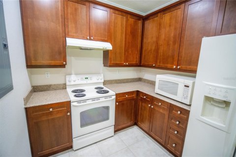 Condominio en venta en Windermere, Florida, 2 dormitorios, 107.86 m2 № 2208500 - foto 10