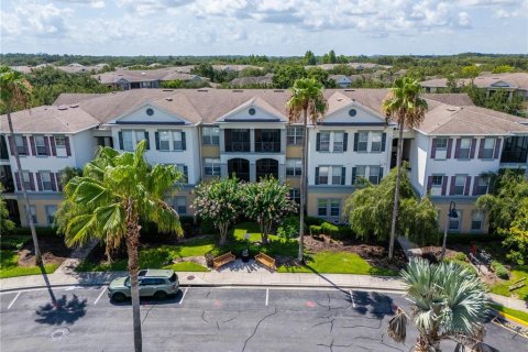 Condominio en Windermere, Florida, 2 dormitorios № 2208500