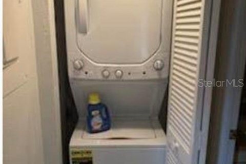 Condominio en alquiler en Fort Myers, Florida, 2 dormitorios, 68 m2 № 1905626 - foto 9