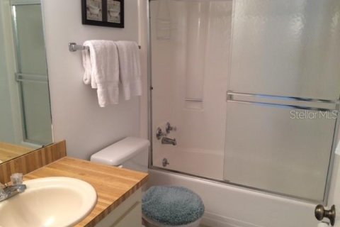Condominio en alquiler en Fort Myers, Florida, 2 dormitorios, 68 m2 № 1905626 - foto 11