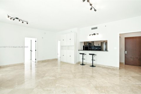 Condominio en venta en Miami, Florida, 3 dormitorios, 140.56 m2 № 1980439 - foto 1