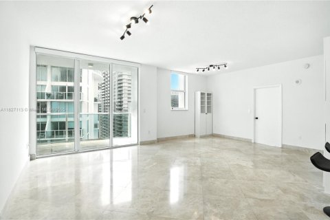 Condominio en venta en Miami, Florida, 3 dormitorios, 140.56 m2 № 1980439 - foto 3