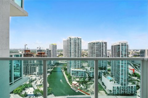 Condominio en venta en Miami, Florida, 3 dormitorios, 140.56 m2 № 1980439 - foto 12