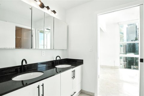 Condominio en venta en Miami, Florida, 3 dormitorios, 140.56 m2 № 1980439 - foto 8
