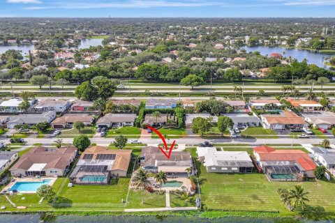 Casa en venta en Pembroke Pines, Florida, 5 dormitorios, 204.94 m2 № 1779431 - foto 9