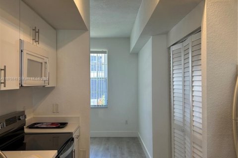 Condominio en venta en Sunrise, Florida, 2 dormitorios, 98.85 m2 № 1921713 - foto 8