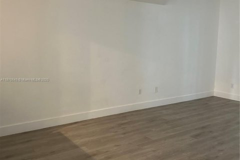 Condominio en venta en Sunrise, Florida, 2 dormitorios, 98.85 m2 № 1921713 - foto 14
