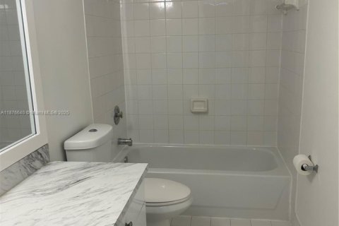 Condominio en venta en Sunrise, Florida, 2 dormitorios, 98.85 m2 № 1921713 - foto 20