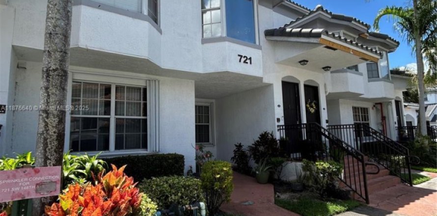 Condominio en Sunrise, Florida, 2 dormitorios  № 1921713