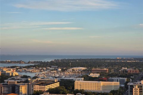 Condominio en venta en Saint Petersburg, Florida, 2 dormitorios, 178.47 m2 № 2217186 - foto 6