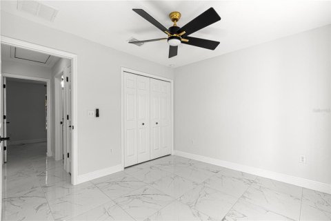 House in Belleview, Florida 3 bedrooms, 107.4 sq.m. № 2226735 - photo 9