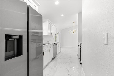 House in Belleview, Florida 3 bedrooms, 107.4 sq.m. № 2226735 - photo 21