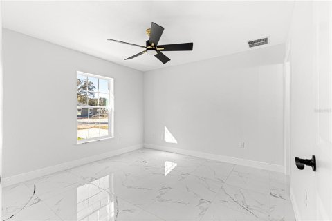 House in Belleview, Florida 3 bedrooms, 107.4 sq.m. № 2226735 - photo 14