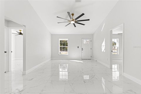 House in Belleview, Florida 3 bedrooms, 107.4 sq.m. № 2226735 - photo 13